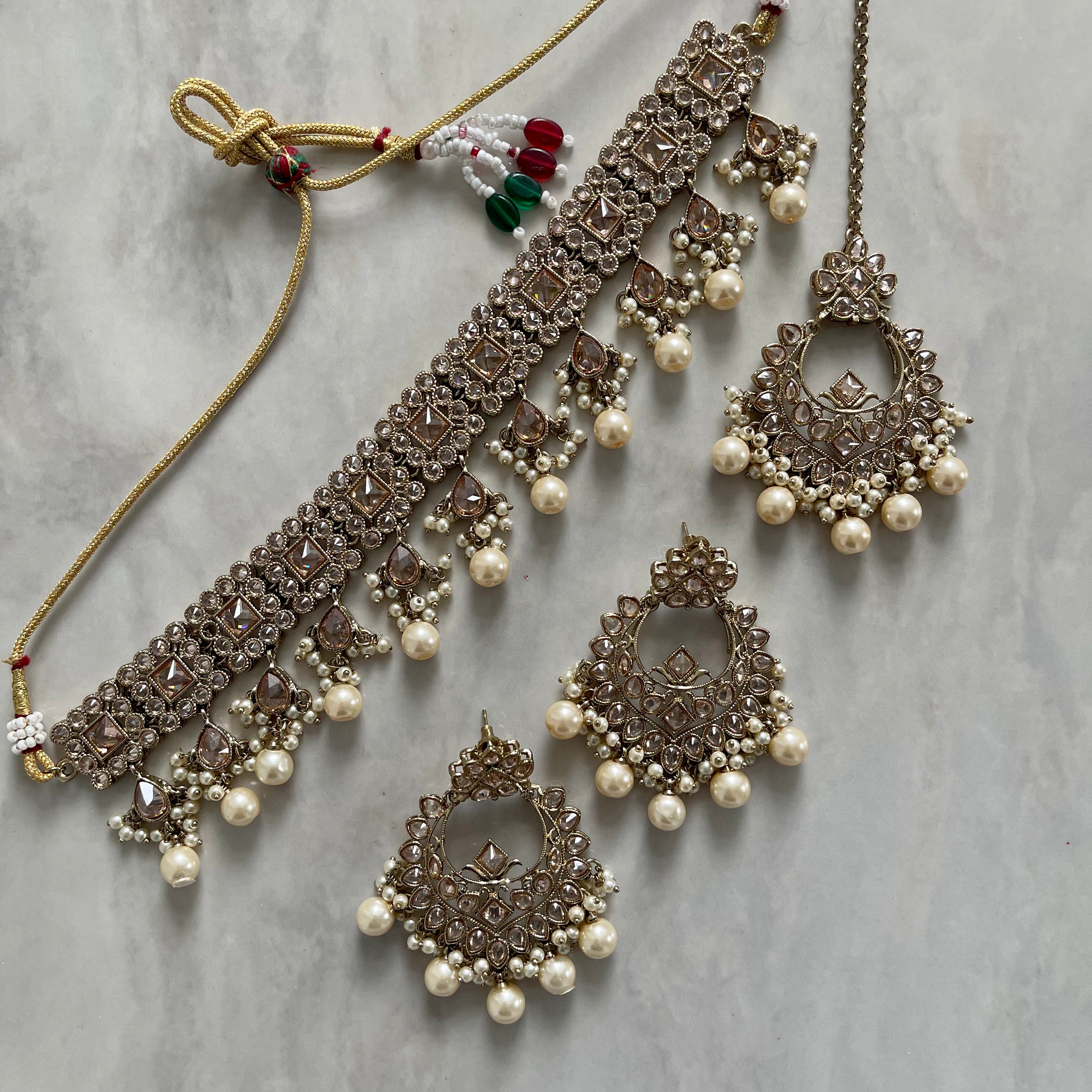 Choker necklace deals indian jewellery